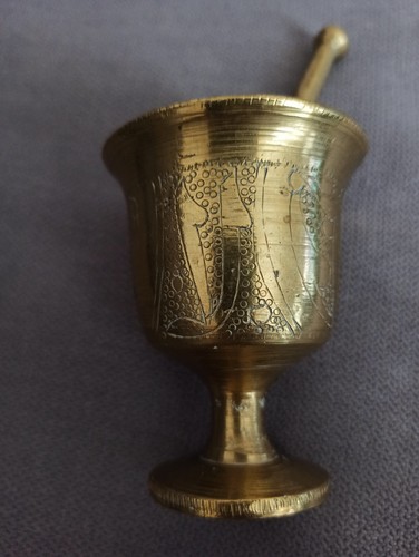Ancien mortier pilon - mortier,