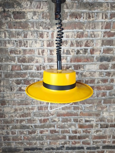 Suspension vintage ufo dog - vintage,