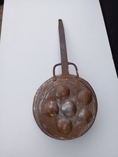 ANCIENNE POELE A ESCARGOT OEUF