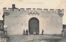 86 Curzay, la porte du