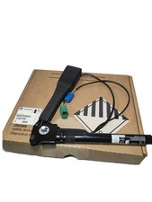 13427749 Attache ceinture avant droit d'origine Opel Corsa E