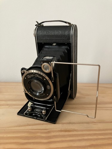Ancien appareil photo - appareil, a