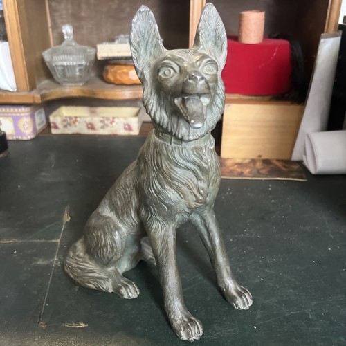 Brocante n52 sculpture chien - brocante,