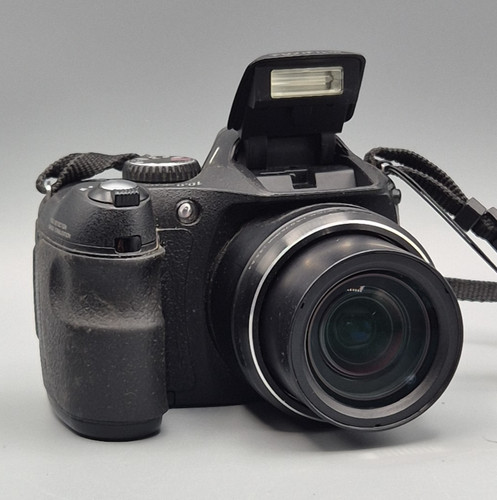 Fujifilm finepix s2000 - fujifilm,