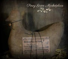 PRIMITIVE STYLE HEN FARMHOUSE