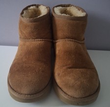 Bottines UGG beige 37