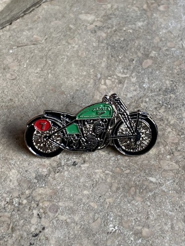 Pin sarolea 350 moto - pin’s,