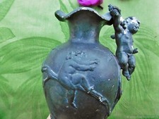 VASE ANCIEN ÉTAIN DÉCORATIF