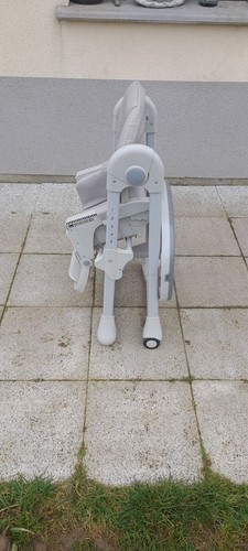 Chaise haute bébé - chaise,