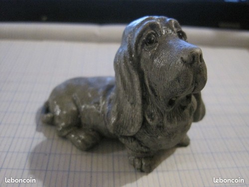 Figurine chien basset hound - figurine,