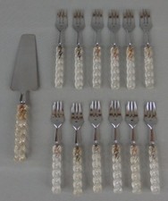 12 fourchettes à dessert et