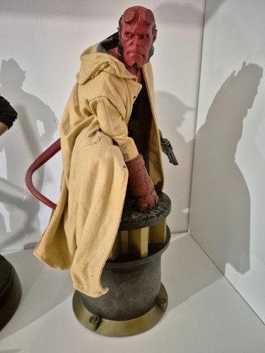 Sideshow collectibles premium - sideshow,