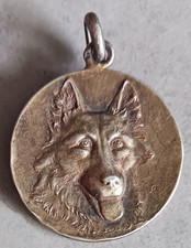Médaille pendentif chien