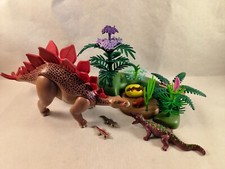 sympa Stégosaure et ses bébés avec forêt 5232  Playmobil (  dinosaure  ) 0979