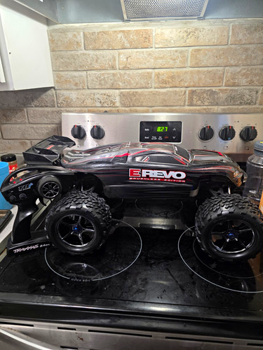 Traxxas revo 0 - e-revo, 6s