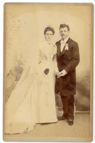 Photo cabinet card - card, album