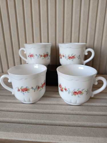 Lot 4 tasses arcopal - 🌹,