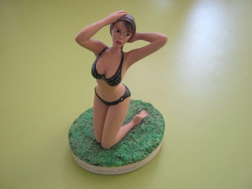 Figurine lara croft tomb - figurine,