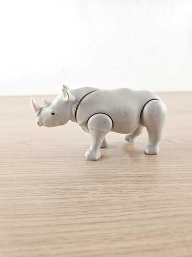 Figurine rhinocéros ancienne