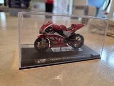 MINIATURE MOTO YAMAHA YZR-M1