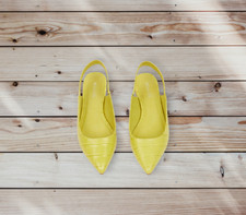 Chaussures plates à bride