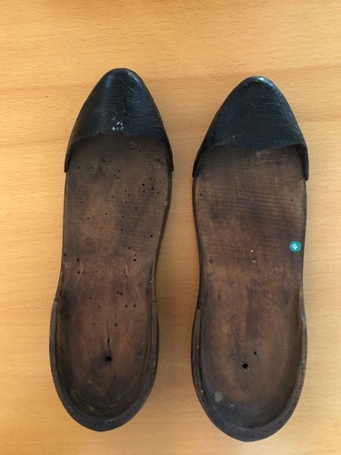 Anciennes chaussures sabots - chaussures,