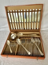 MENAGERE EN METAL ARGENTE