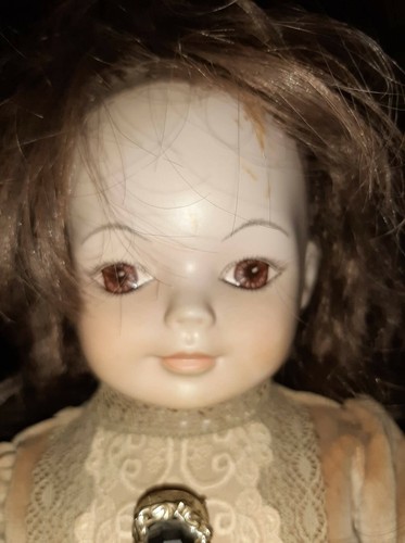 Poupée avec tête mains et - avec,