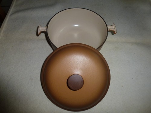 Superbe cocotte fonte emaillee - cocotte,