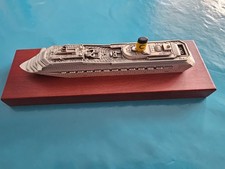 MAQUETTE METAL DU COSTA MAGICA