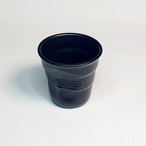 Tasse gobelet froissé noir - froissé, à