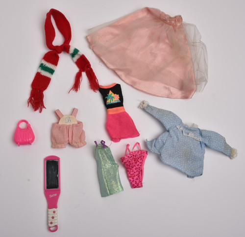 Barbie lot vêtements et - lot,