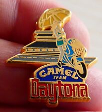 RARE PIN'S GRAND PRICE MOTORCYCLE DAYTONA CAMEL TEAM PIN UP ZAMAC