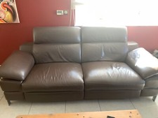 Canapé en cuir 3 places Cuir center avec Têtières mobiles Mode relax électrique