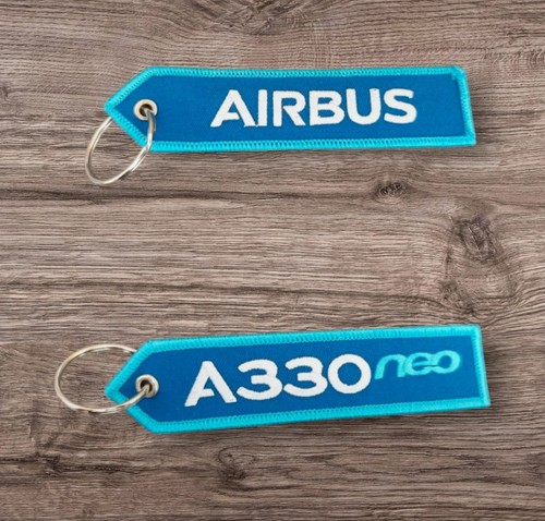Porte clé brodé avion flamme - porte,