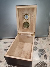 Jolis Cave à cigares Bois Et hygromètre  En Bonne État A Saisir 