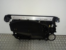 2757043 LEVE GLACE AVANT