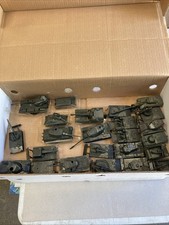 1 Lot De 24 Engins Militaires