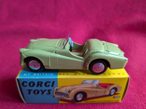 Corgi toys triumph r 3 - triumph, t.r.3