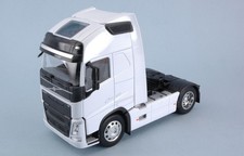 Miniature Camion Auto 1:32 VOLVO FH 2-AXLE 2016 WHITE Diecast