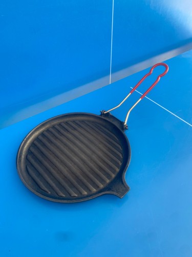 Grill rond en fonte - ⚜️,