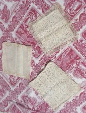 3 Housses De Coussins Pour Poupées  Travail Au Crochet - Anciennes