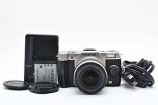 PENTAX Q7 12.4 MP Digital Camera - Silver and Black w/ 02 5-15mm Lens Excellent