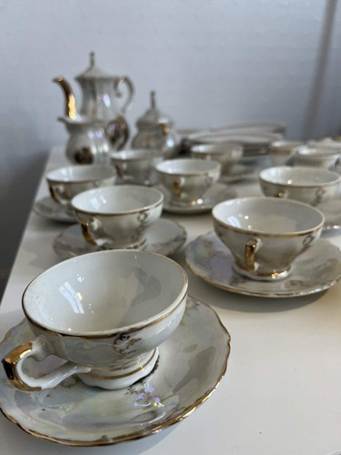 Service porcelaine scènes - service,