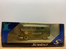 SOLID MODIFIED VOLKSWAGEN AIR FORCE COMBI 1/18 IN BOX ge A10