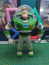 Jouet BUZZ L'ECLAIR 30 cm-