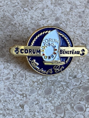 Pin corum bénéteau - pin’s,