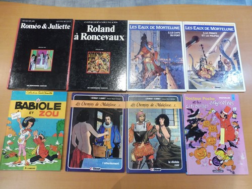 Lot cartonnee toute en - ,