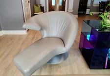 Leolux Parabolica Lounge Chair | This **ULTRA RARE** beauty is Flawless/Mint