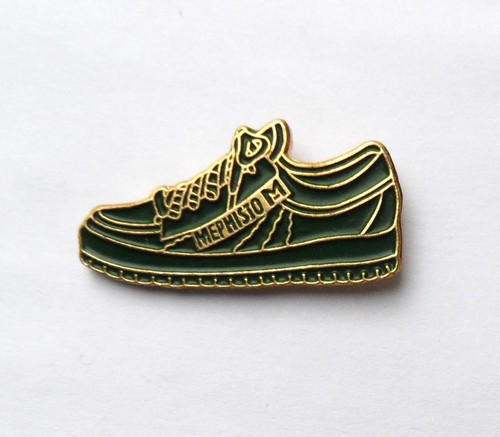 Pin chaussure basket - pin's,